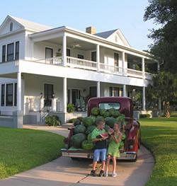 Ainsworth House Inn Luling Екстериор снимка